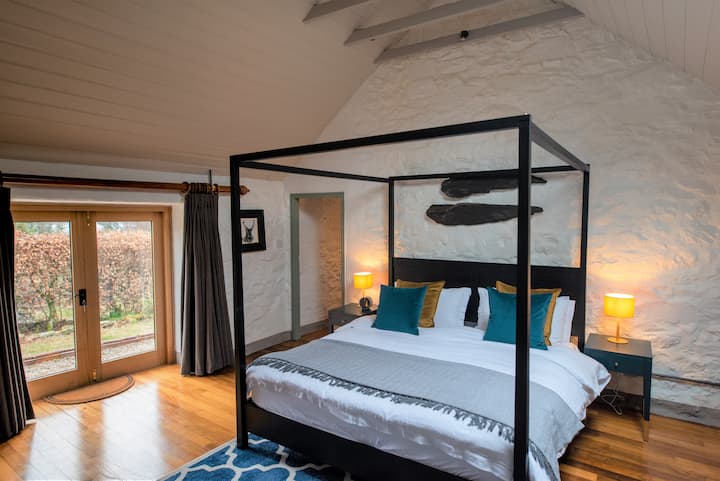 Four Poster Luxury
