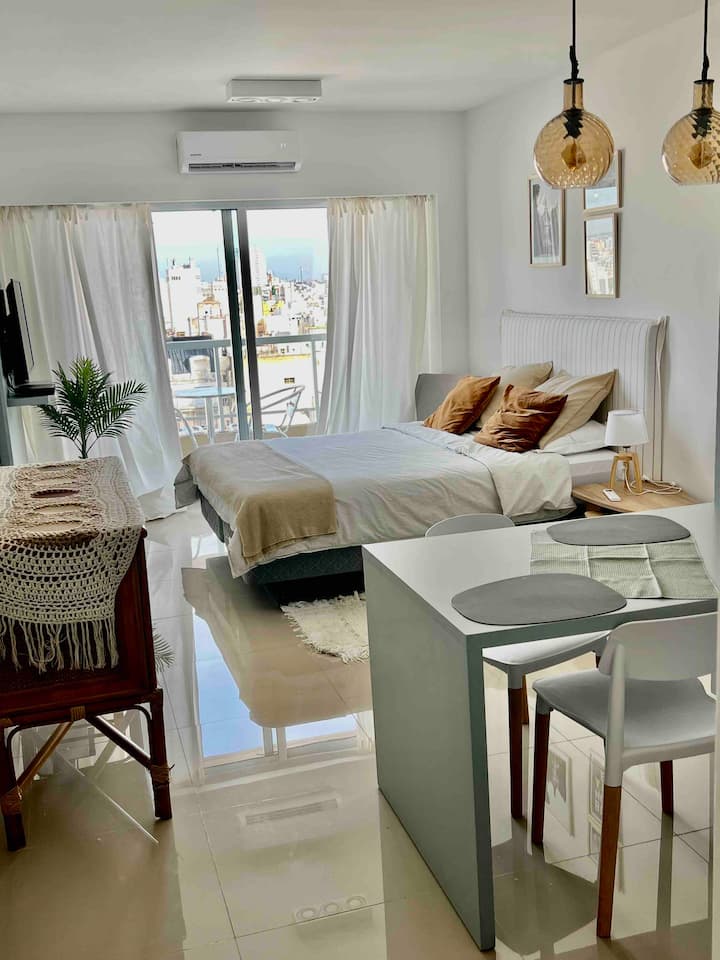 One-bedroom apartment in Monserrat