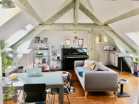Top Airbnb: Beaune apartment, close to the train station and the center in Beaune