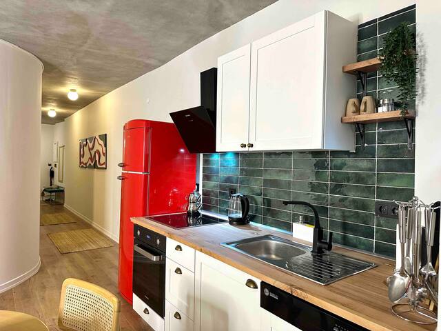 Glamorous Flat in Cihangir gallery image 2