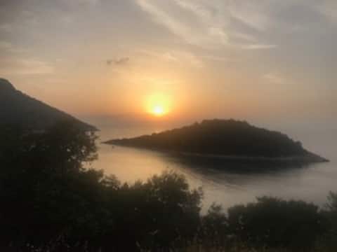 Successful Airbnb property: Apartman Antea 2 in Općina Lastovo