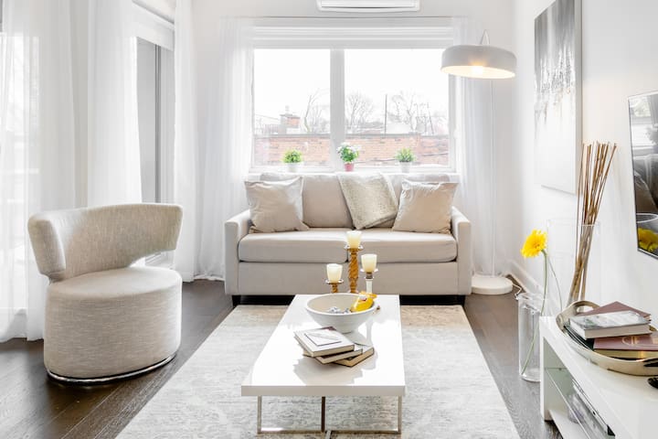 Disinfected Chic Apartment in Trendy Mile End