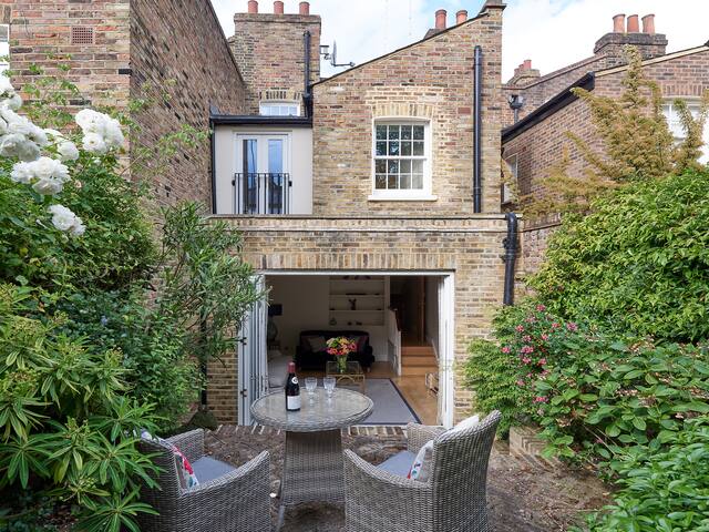 LUXURY BELGRAVIA HOUSE gallery image 5