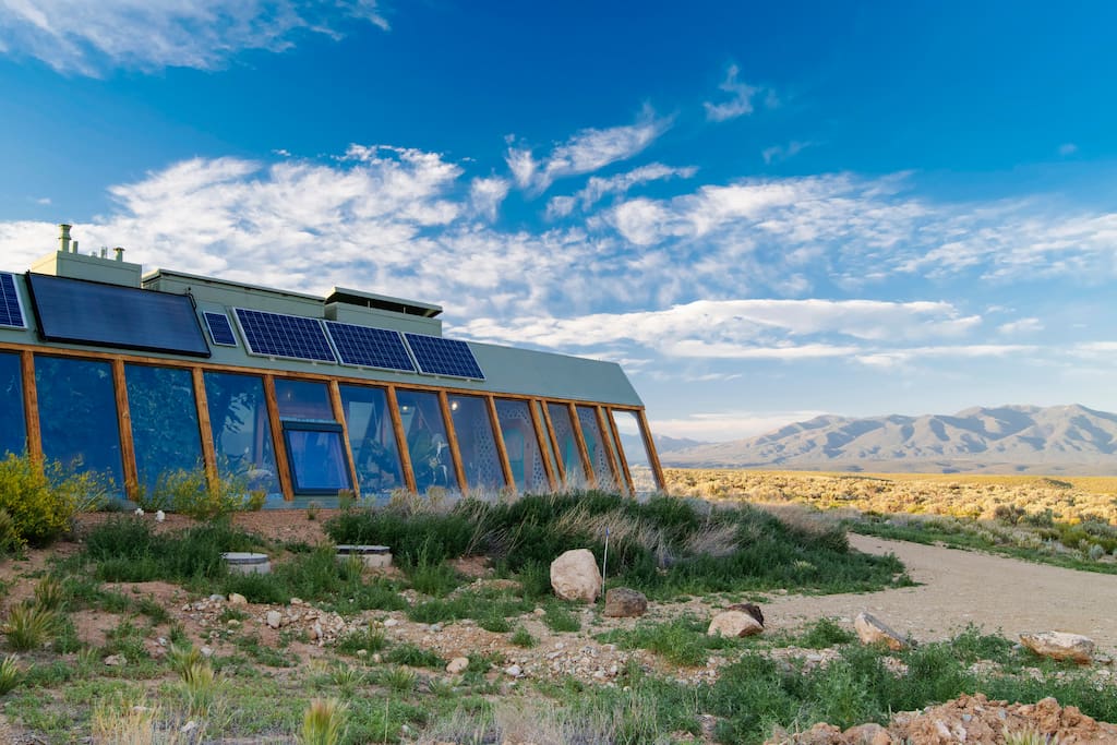 Spectacular Taos Earthship Earth houses for Rent in El Prado, New