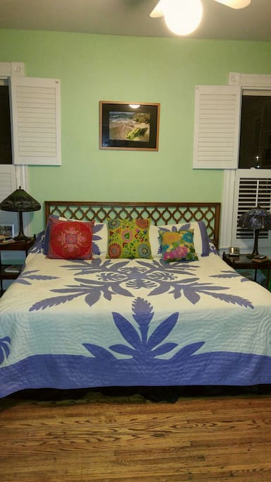 King size bed