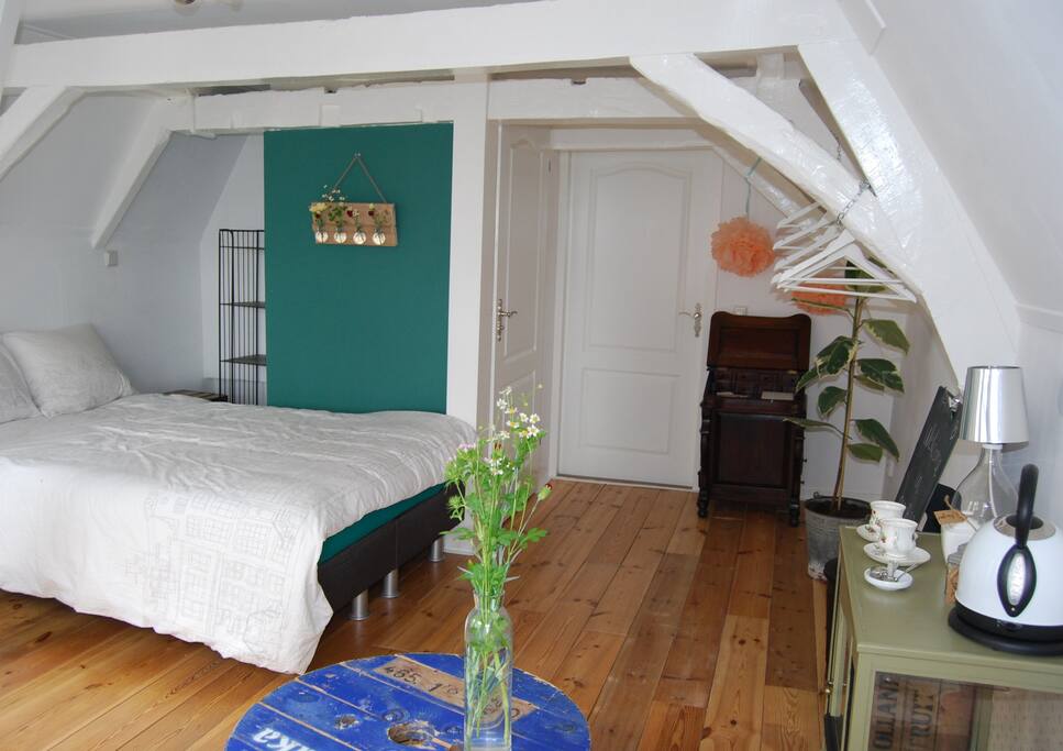 The guestroom.