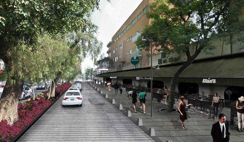 El Portón rojo -house in the most elegant area. gallery image 2