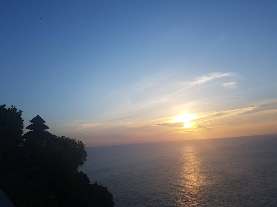 Uluwatu Seaside temple - 35 Minutes - Home of the Kecak Dance