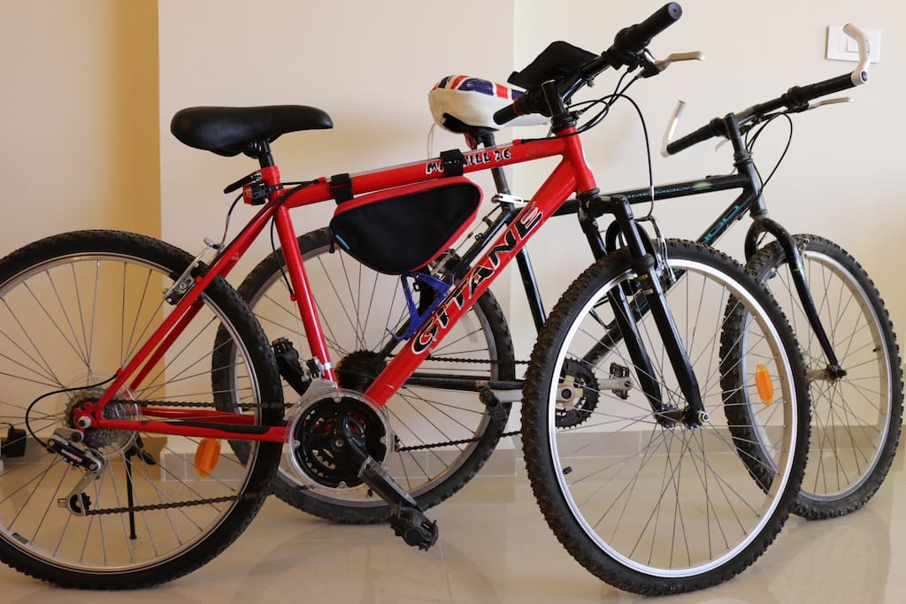 2 bikes included in the apartment