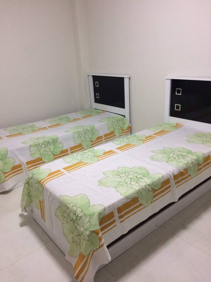 卧室1 - 2张单人床