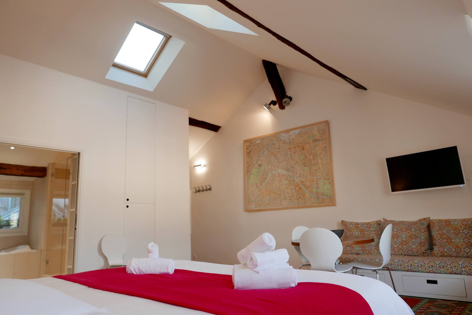 Elegant penthouse for 4, Central Latin Quarter C5 — photo 4