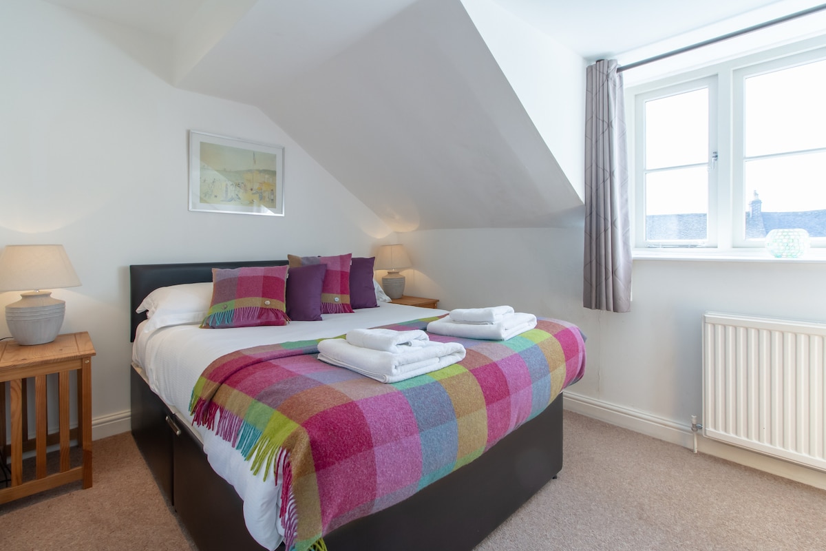 Chumba cha kulala mara mbili na bafu la chumbani