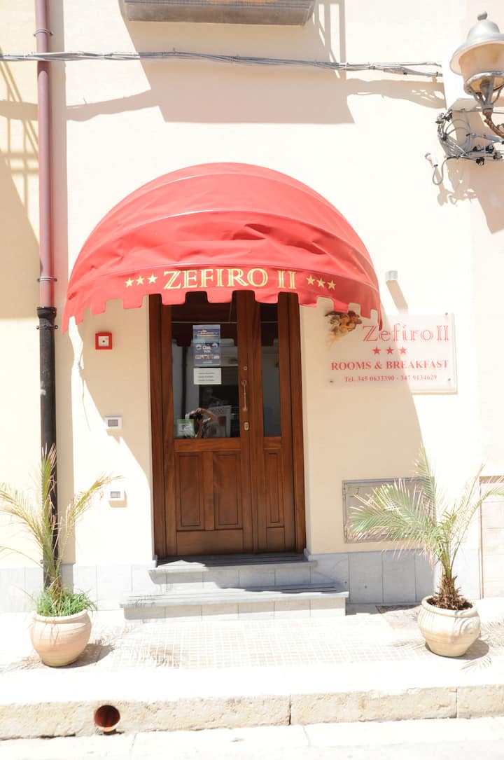 Zefiro Rooms&breakfast Camera Matrimoniale+balcone - San Vito Lo Capo