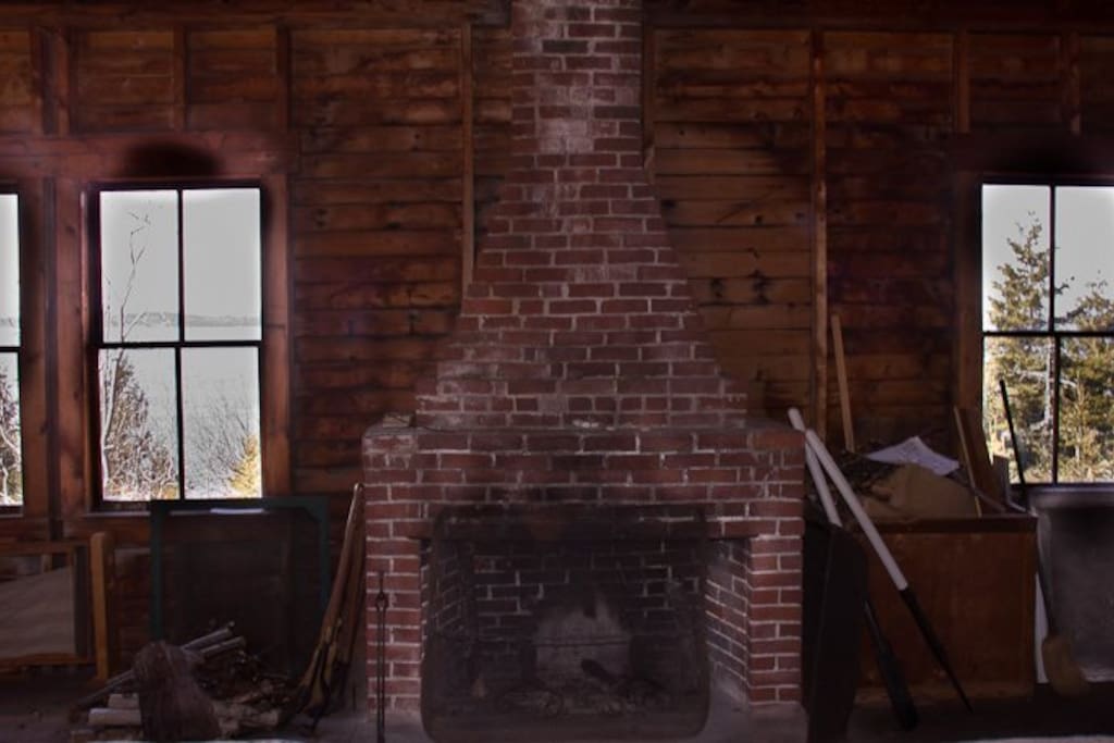 Fireplace for ambience (Duraflame logs only)