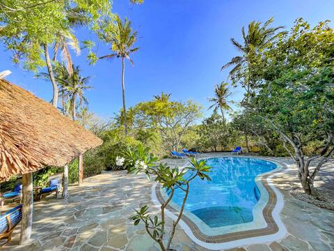 3 Bedroom Watamu Home with Private Beach Access