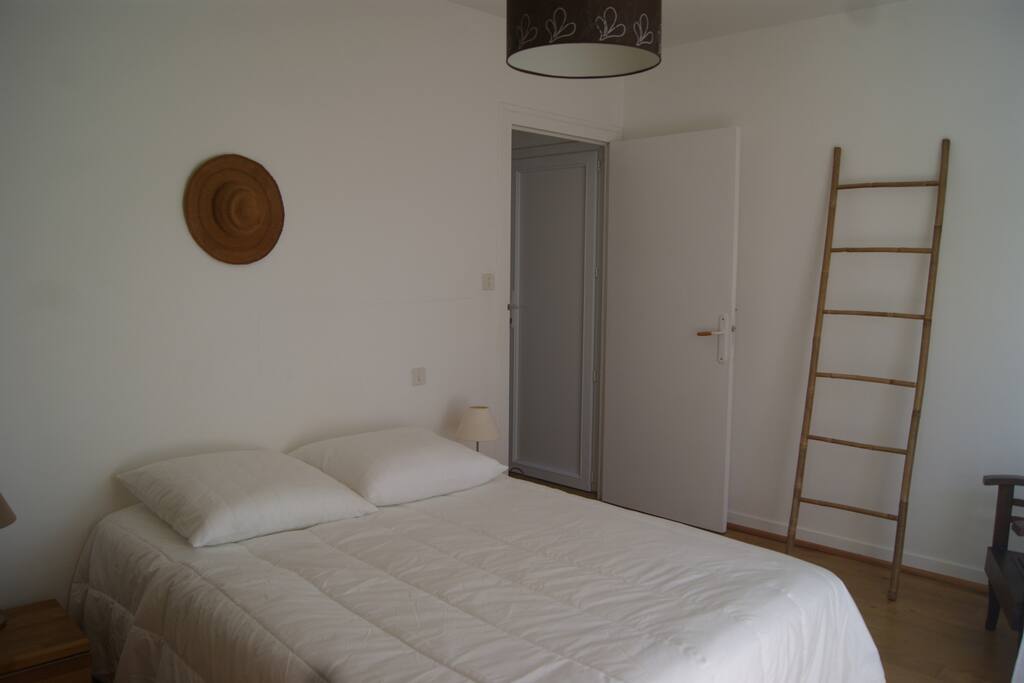 la chambre au rez de chaussée