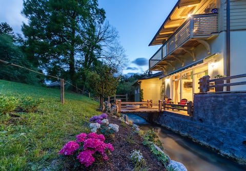 House Gabrijel (room by a stream)