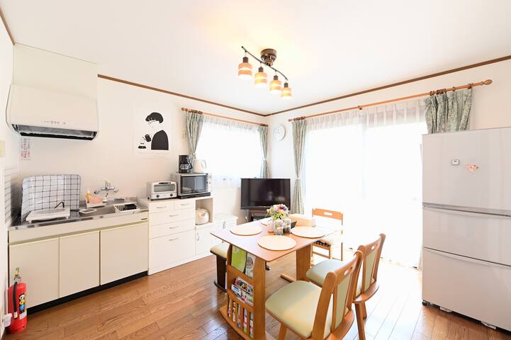 Near Harry Potter StudioTour- English, Mandarin OK gallery image 4