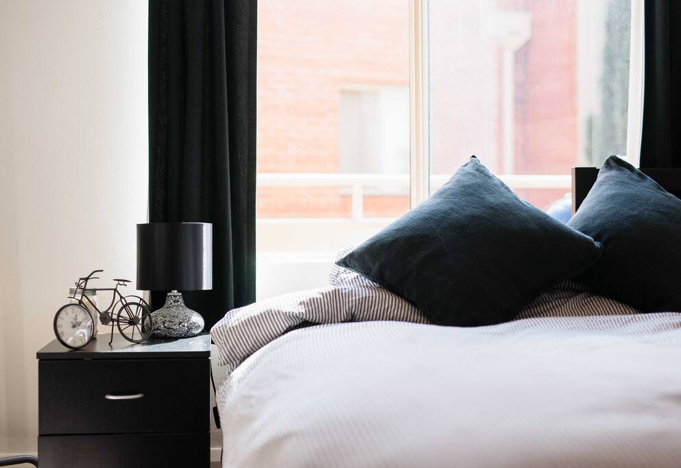 Guest bedroom