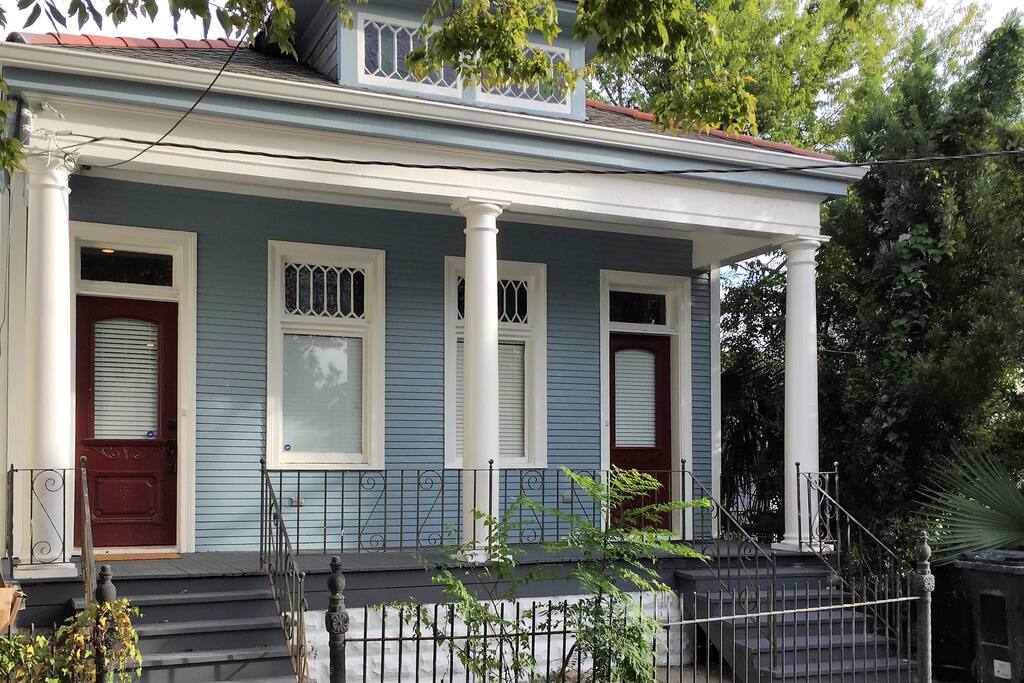 Historic shotgun home, peaceful neighborhood and recently renovated