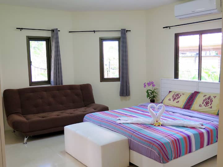 חדר שינה ראשי.