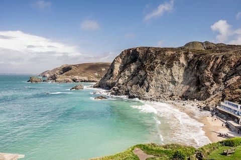 Top performing Airbnb: Beautiful holiday home in an amazing location in St. Agnes