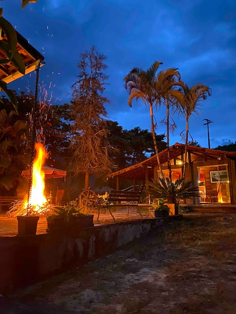 Chalet with private waterfall Sítio Igrejinha