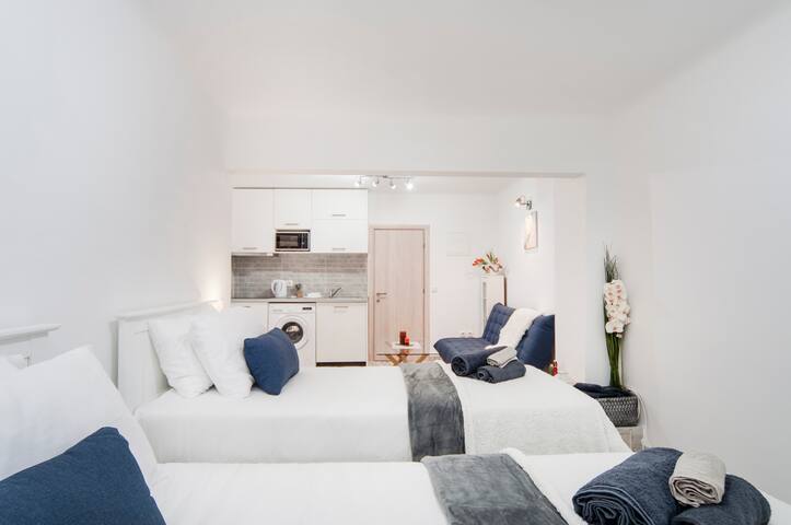 ThessNest ❤ Little Cave ❤