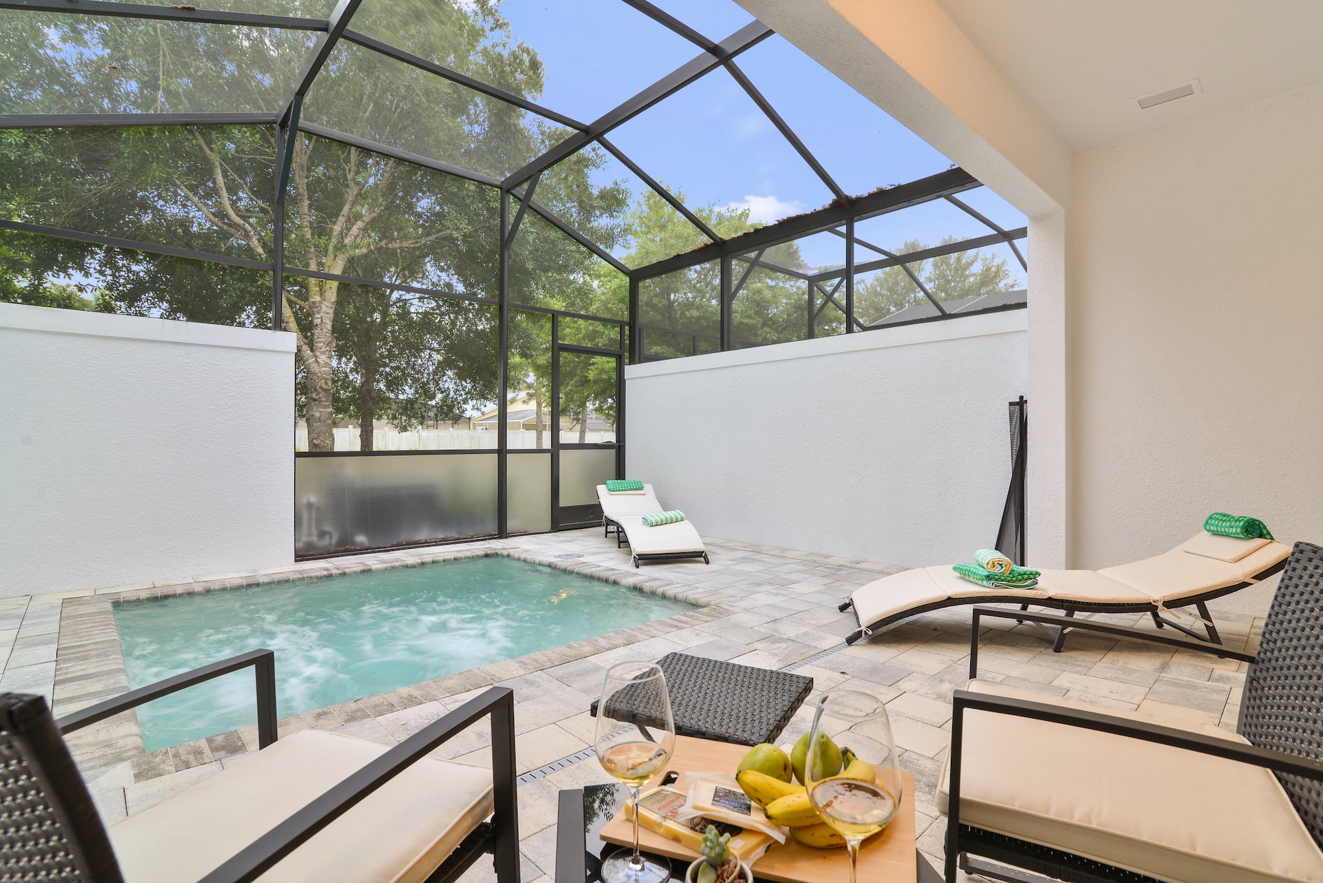 Full of beauty & charm NEW home w/Pool, nxt Disney
