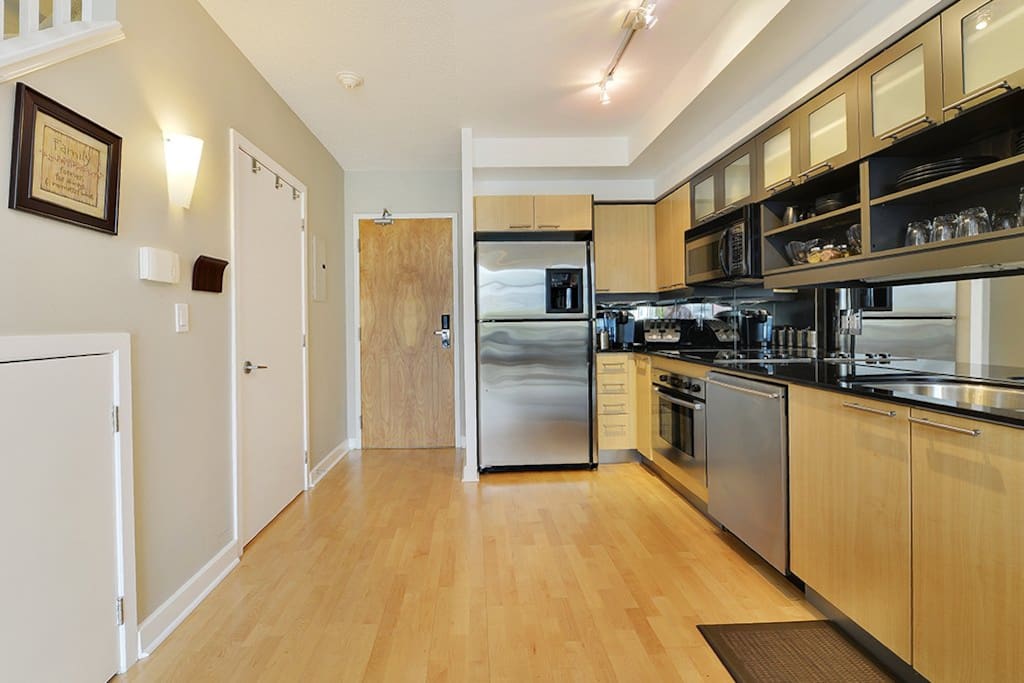 Entrance/Kitchen