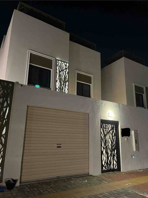 Full Villa 5 Bedrooms Strong Discount to 50% Send for Booking