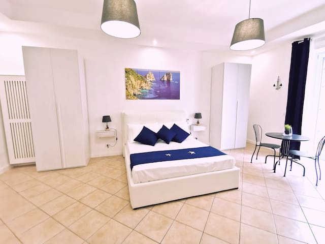 I Tesori di Napoli Guest House/B&B/Apartament gallery image 3