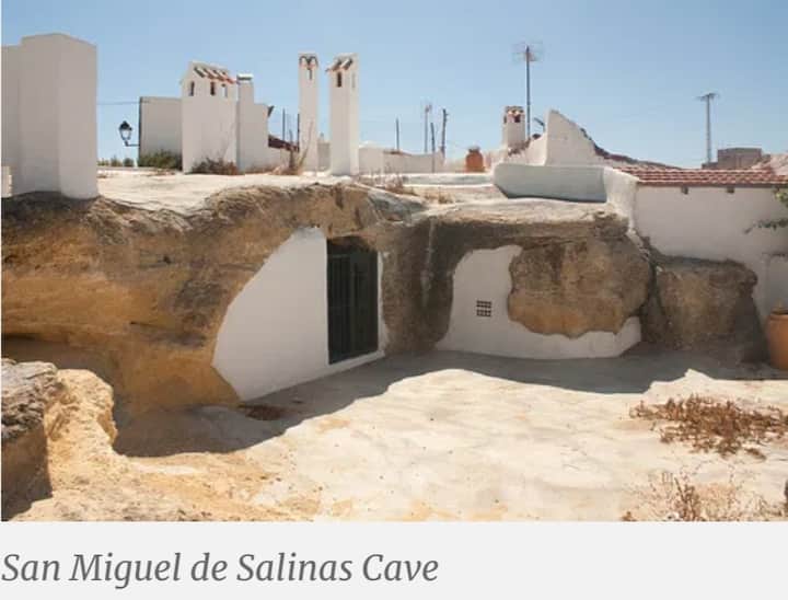 San Miguel de Salinas Vacation Rentals & Homes - Valencian Community, Spain  | Airbnb