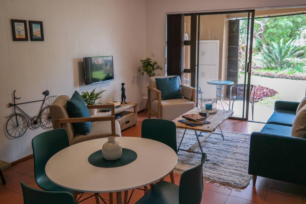 Enjoy your meals with a view of the garden.