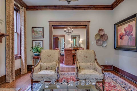 The Bentonville Jackson House - Heart of Downtown