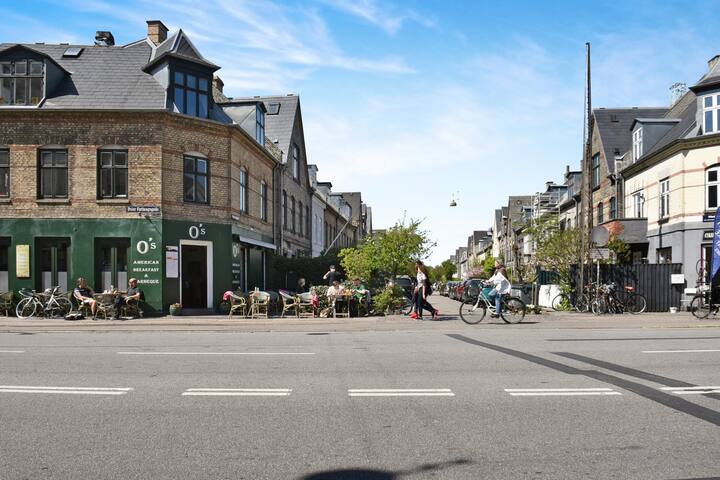 Charming Townhouse – Supreme City Center Location gallery image 5