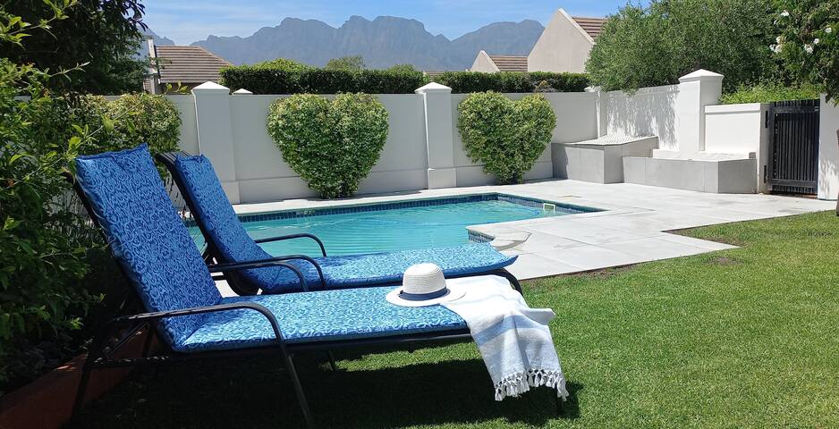 Luxury Home with solar power. Somerset West