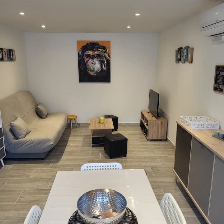 Superbe Bas De Villa+extérieur Privatif Prôche Mer - Var