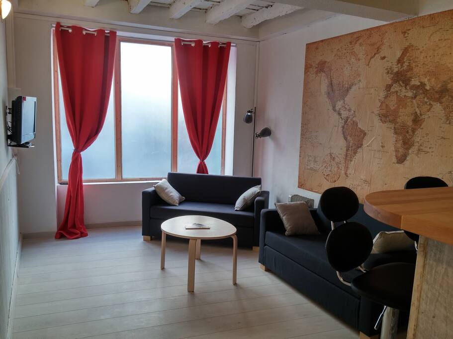 Coin salon TV