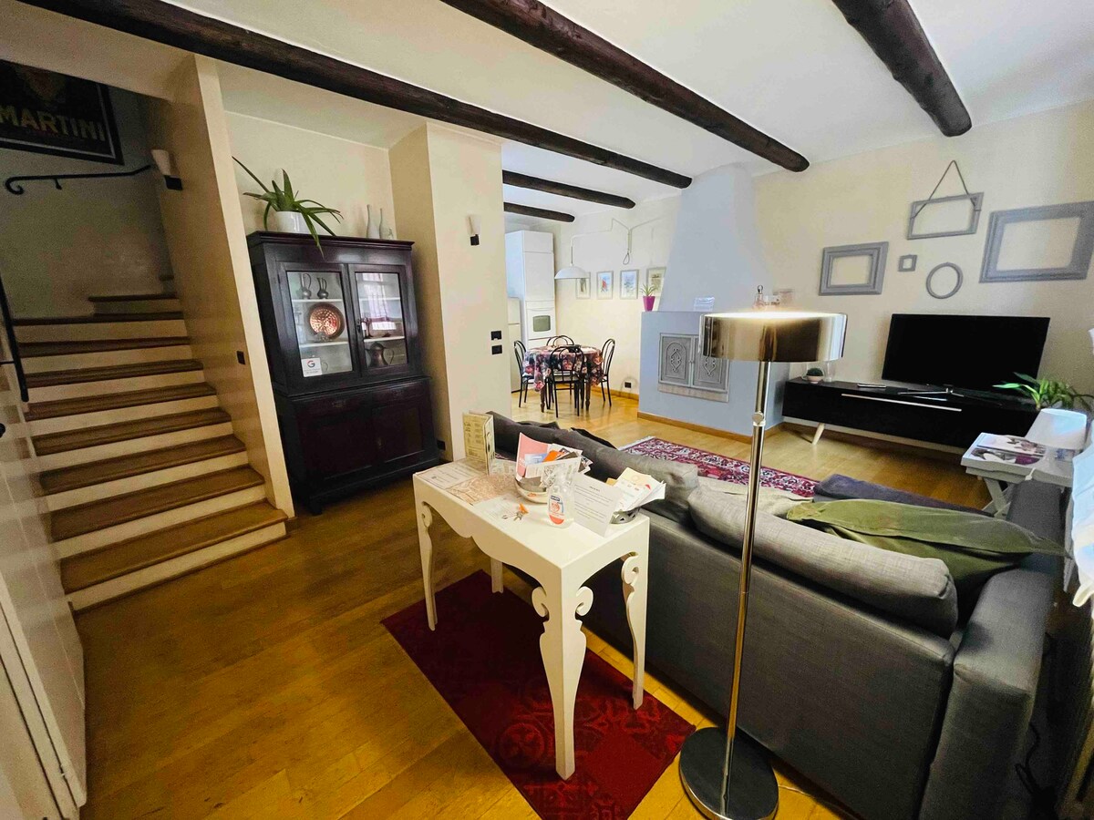 Airbnb con migliori performance: Casa Caroli, charm and comfort in central Alba a Alba