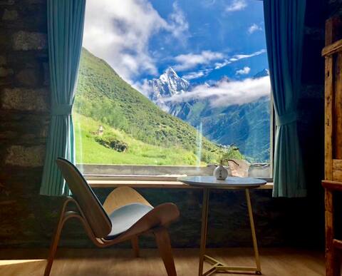 四姑娘山.空山民宿 La Maison.片马.长坪沟口.当地唯一能看见幺妹峰的民宿