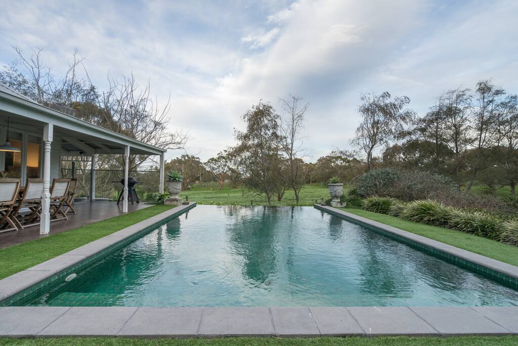 Luxury Retreat Mornington Peninsula Houses for Rent in Tyabb