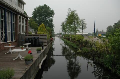 บ้านริมทะเลสาบอัมสเตอร์ดัม