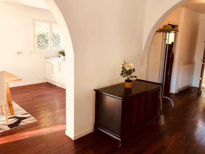 Beautiful 4bdr Family House  Next To Swiss Border - Annemasse