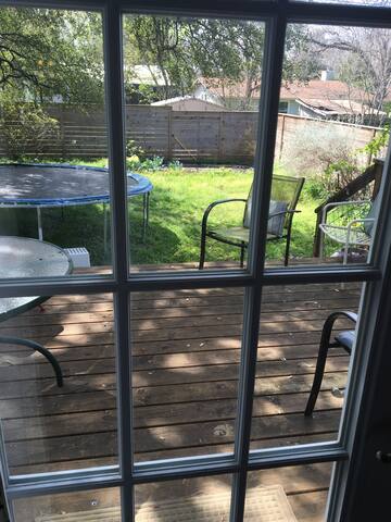 4 bedroom house in trendy SOCO. Great for SXSW! gallery image 4