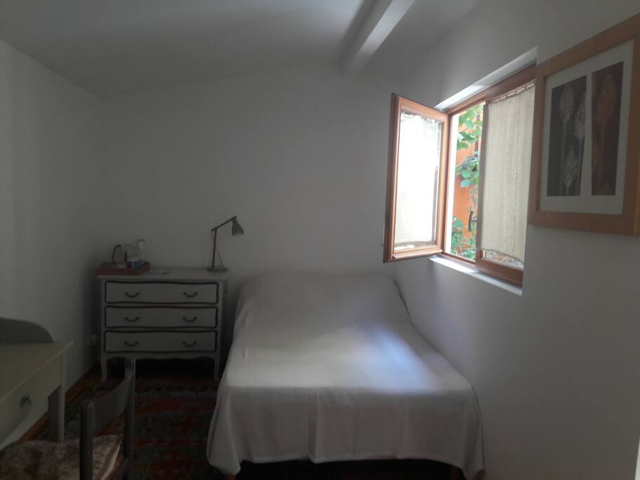 La Chambre / The Bedroom