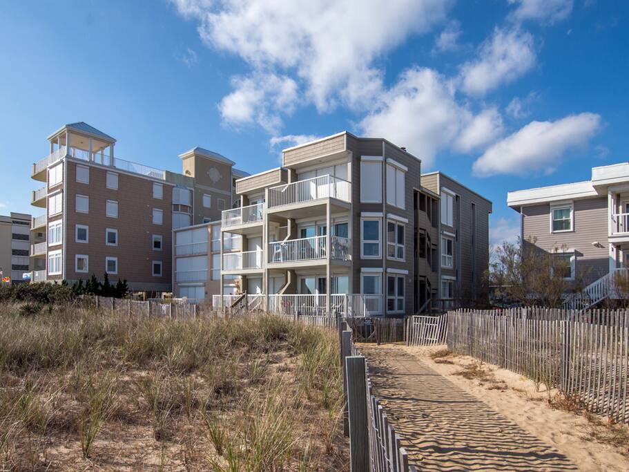 Silver Sands, 102S - Exterior