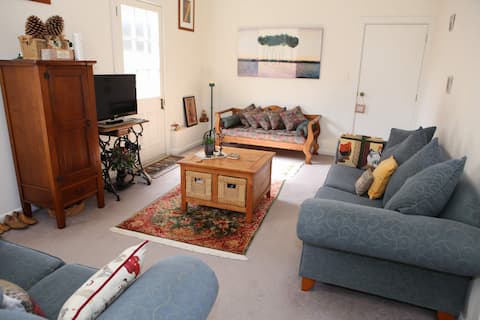 Popular Airbnb listing: Clonbern House B&B in Auckland