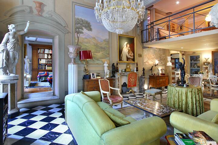 Appartamento Galleria Centro Storico Duomo e SMN gallery image 2