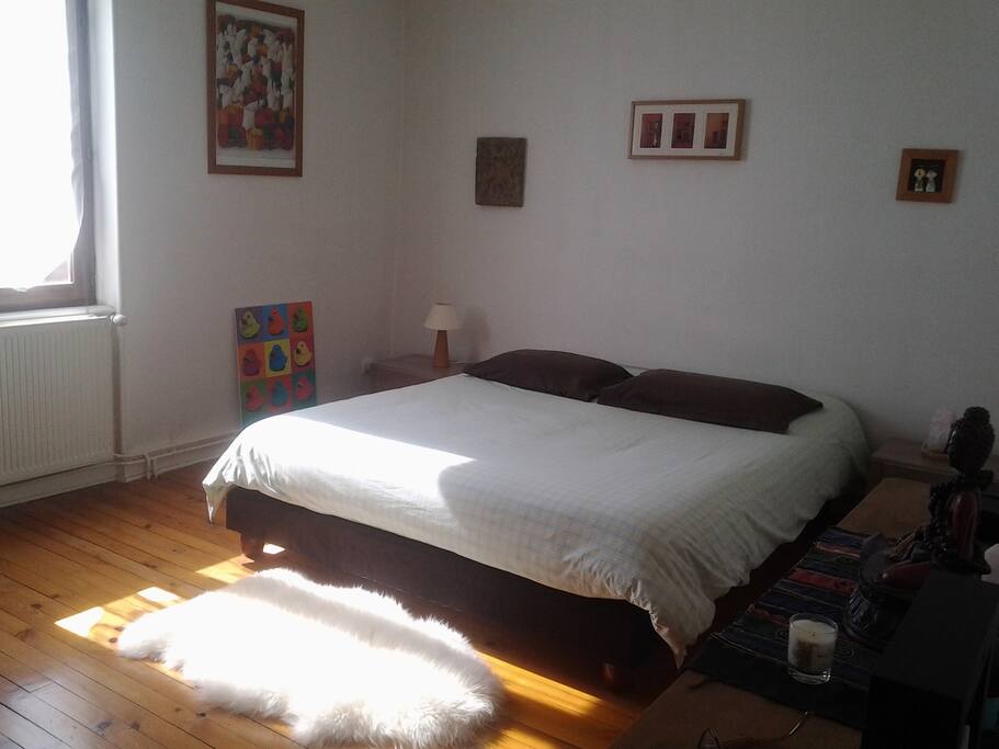 grande chambre.
lit queen size